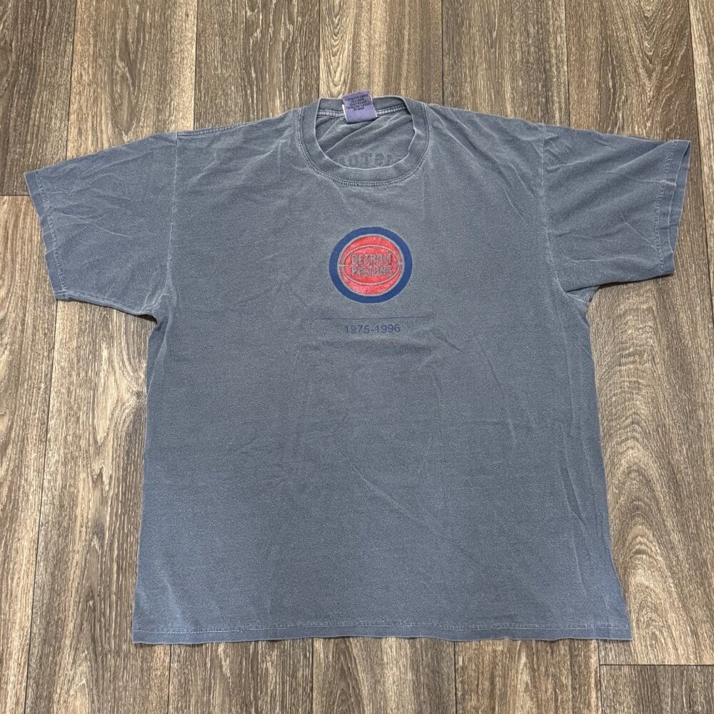 VTG Detroit Pistons Shirt Men's Large Blue Faded Moonlight Graham Y2K 00s Anvil